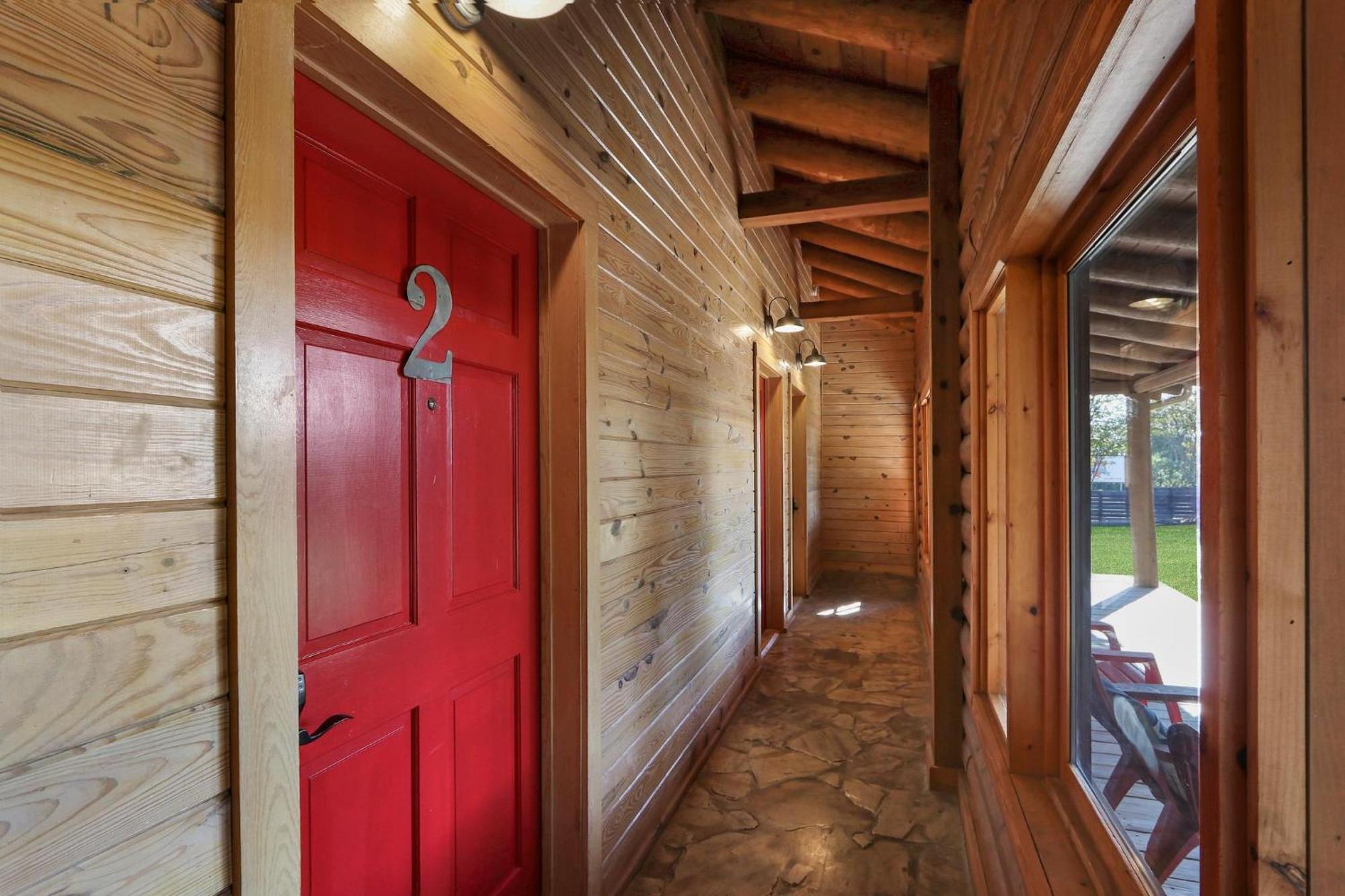 Wimberley Log Cabins Resort And Suites- Unit 2 Exterior photo